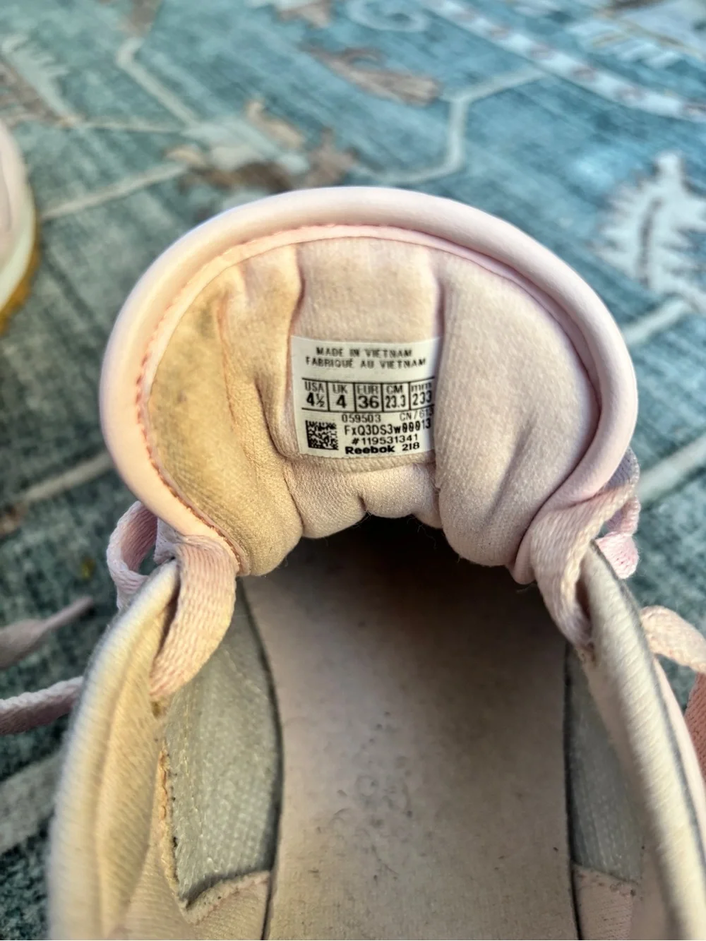 Reebok Classic Leather Sneakers in Pale Pink with Gum Sole